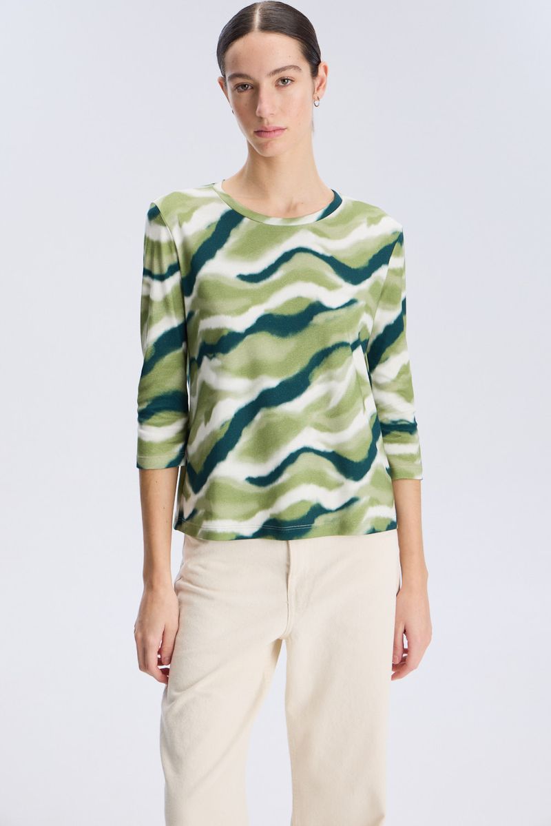 REMERA ESTAMPADA FLORES