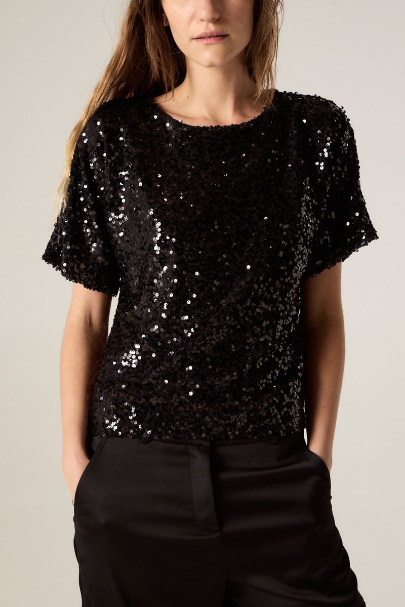 REMERA LENTEJUELAS