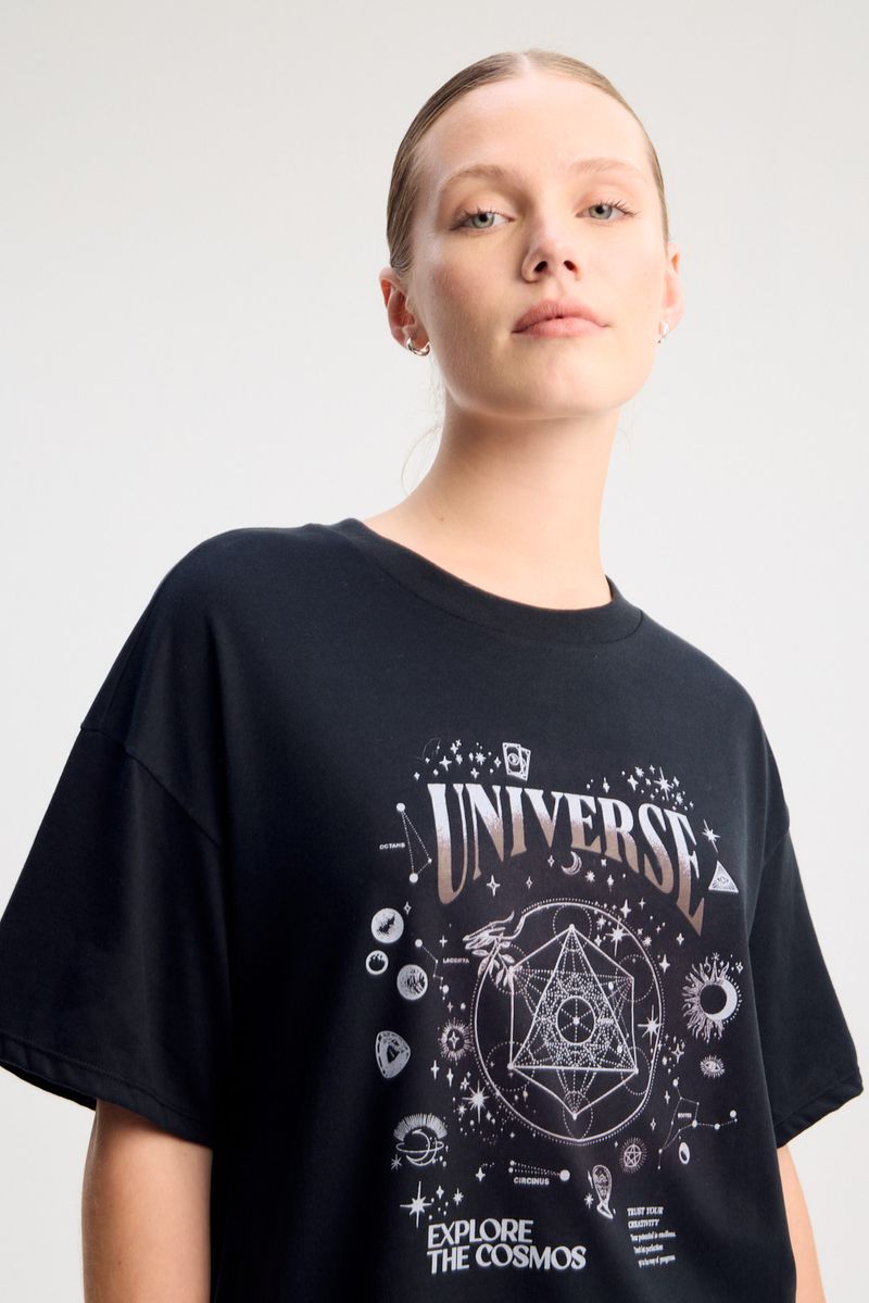 REMERA GAMUZADA UNIVERSE