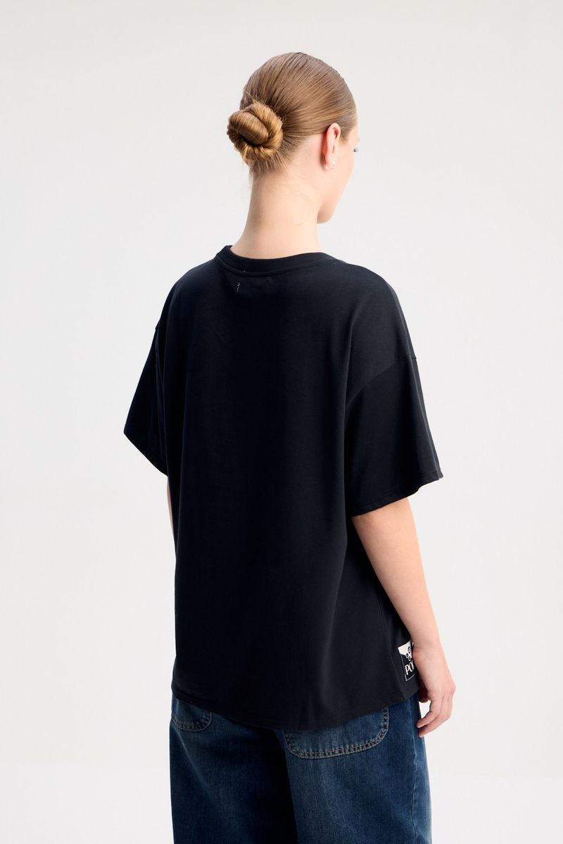 REMERA GAMUZADA UNIVERSE