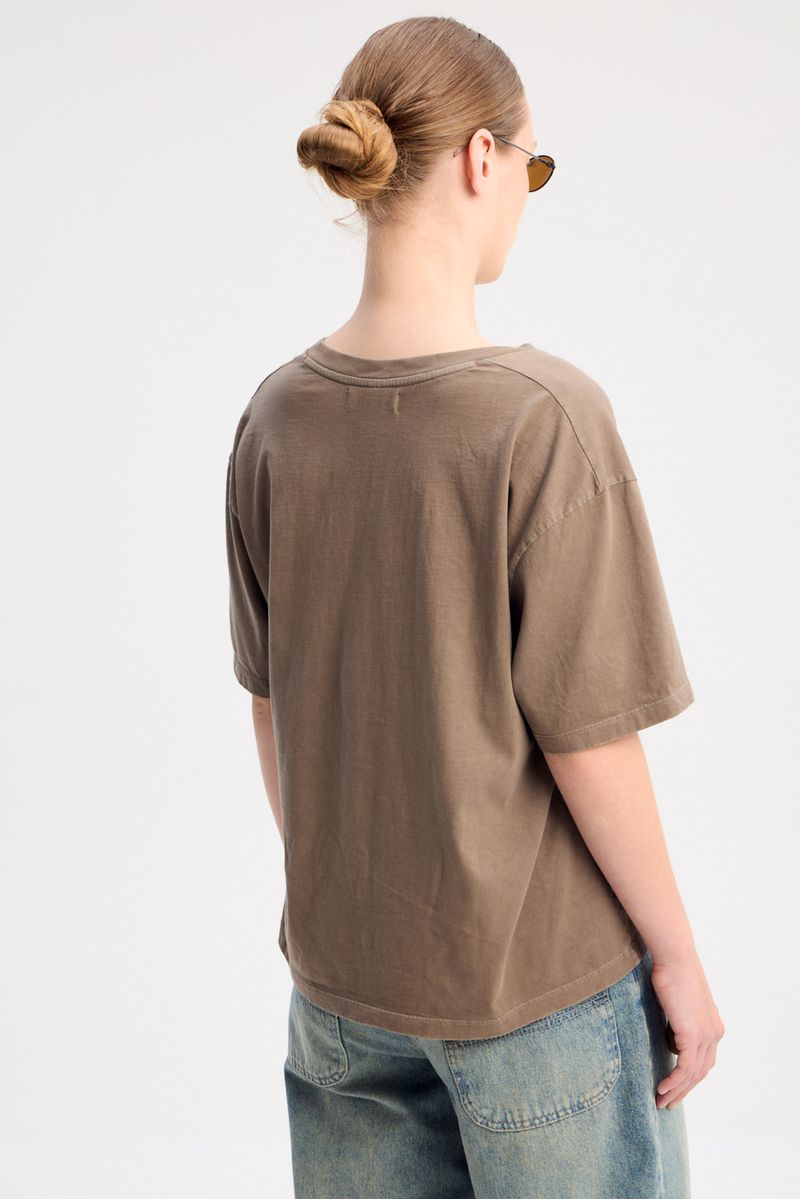REMERA LAVADA BECCA