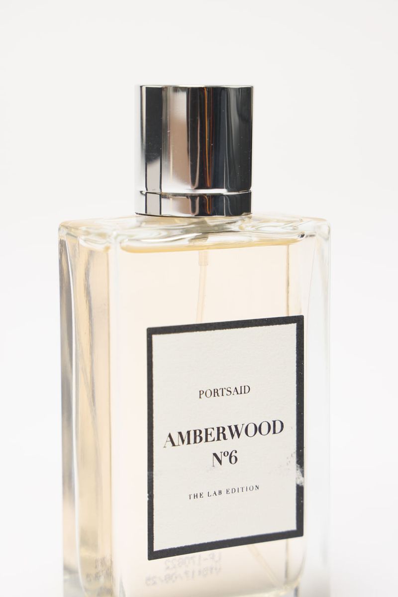 PERFUME AMBERWOOD N.6
