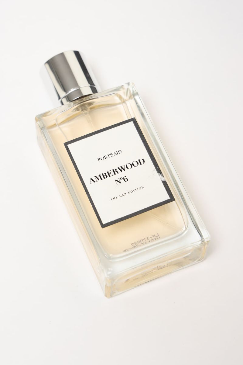 PERFUME AMBERWOOD N.6