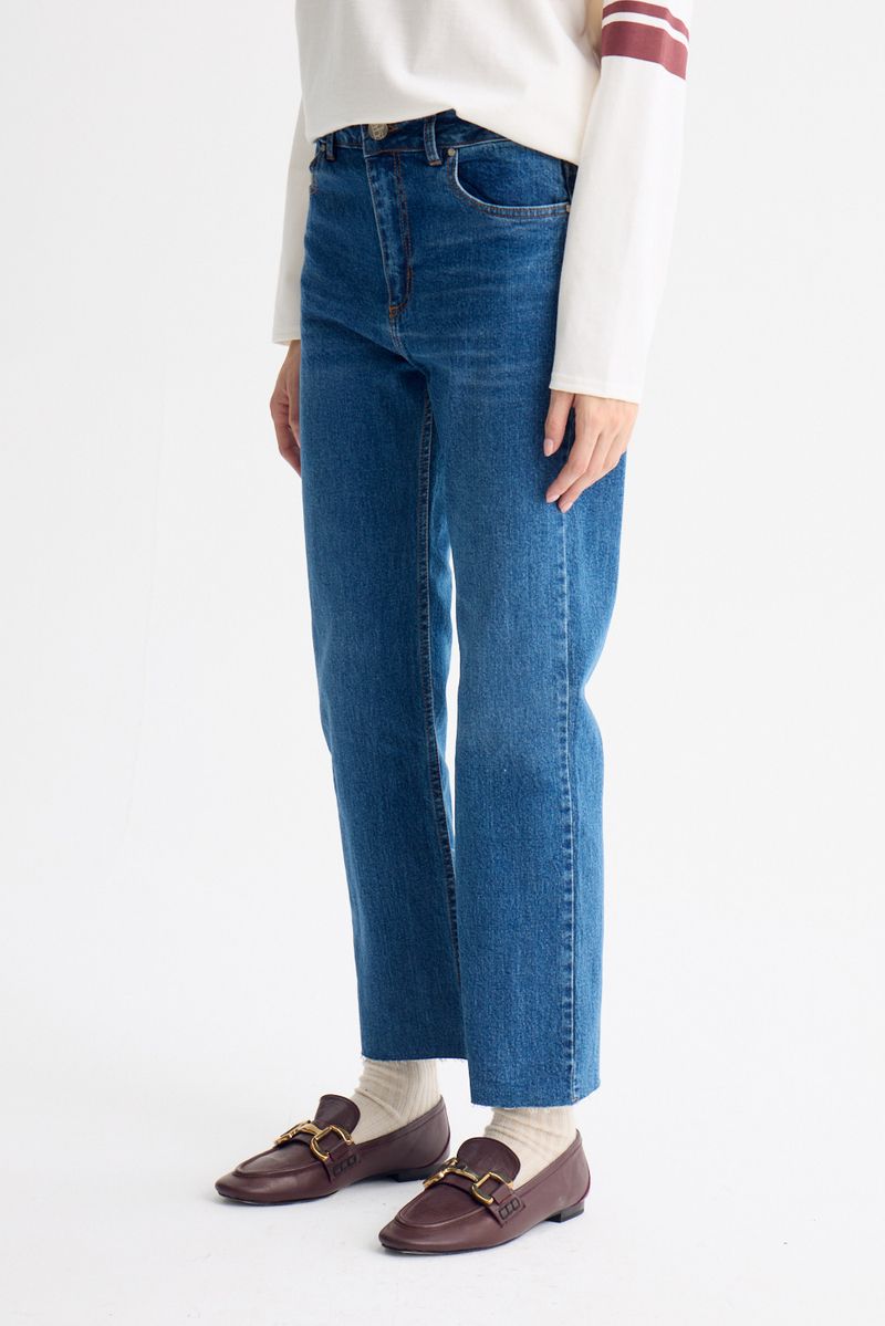 JEAN STRAIGHT DOM