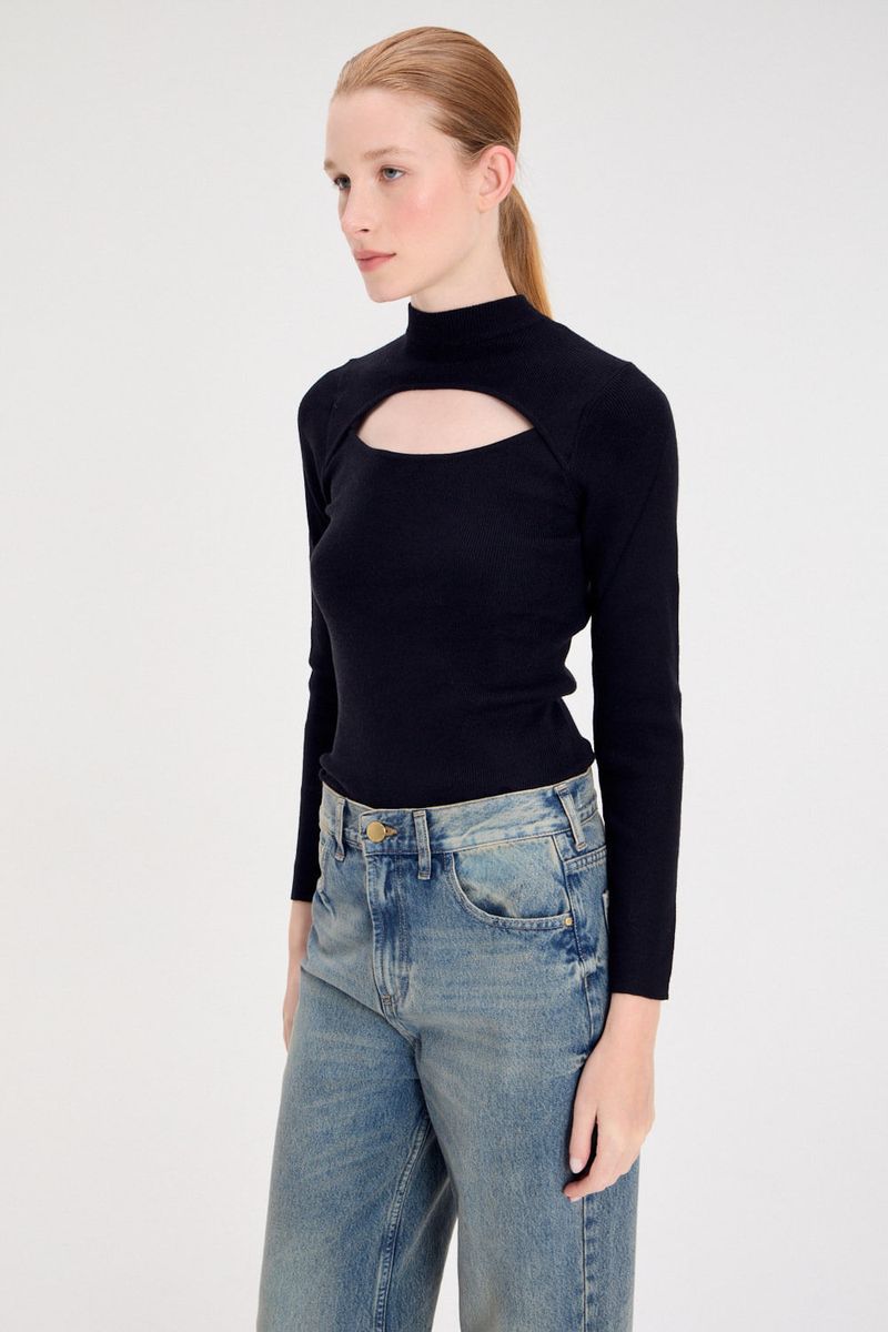 SWEATER BELTON