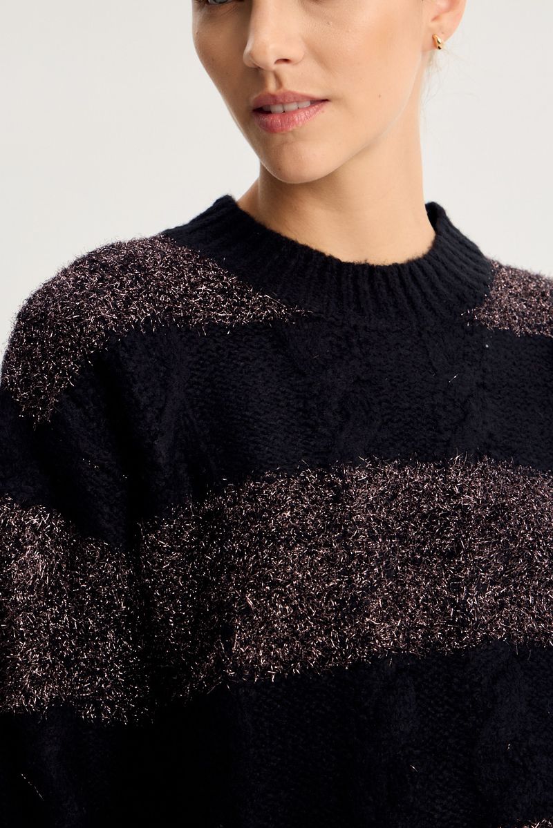 SWEATER GLOW