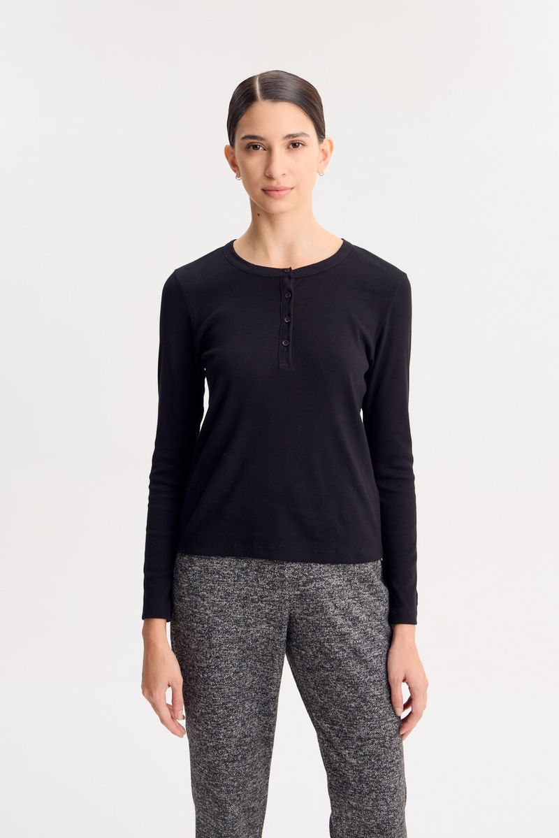 REMERA SEVENTY