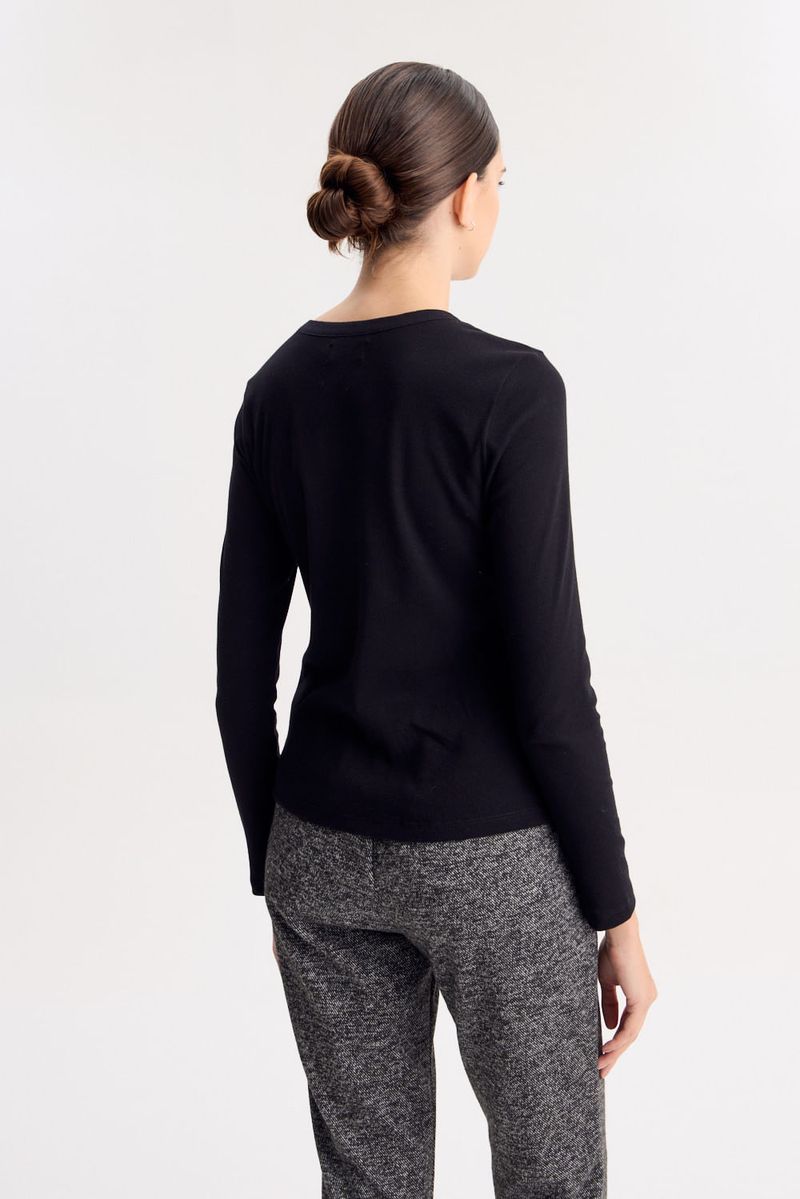 REMERA SEVENTY