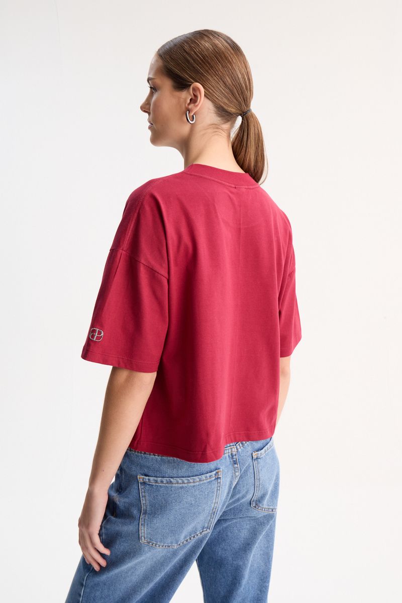 REMERA OVER LOGO