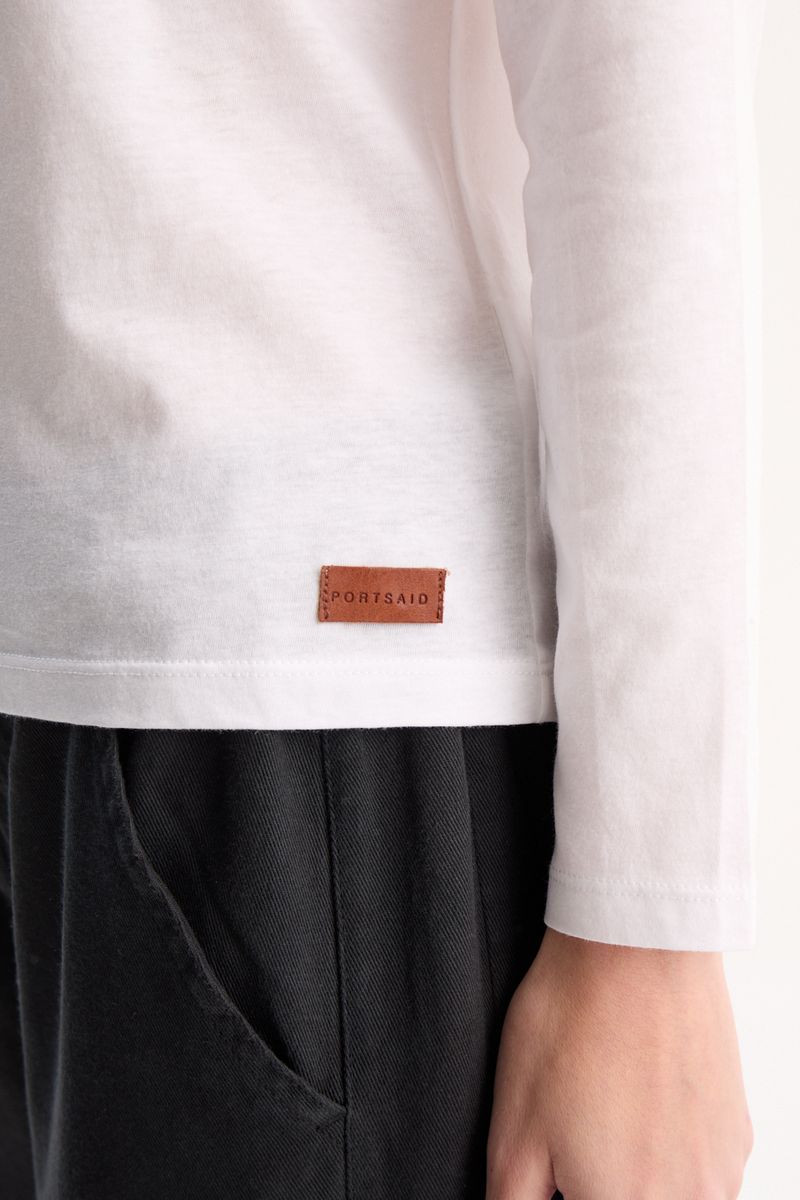 REMERA PERUVIAN EMILIA
