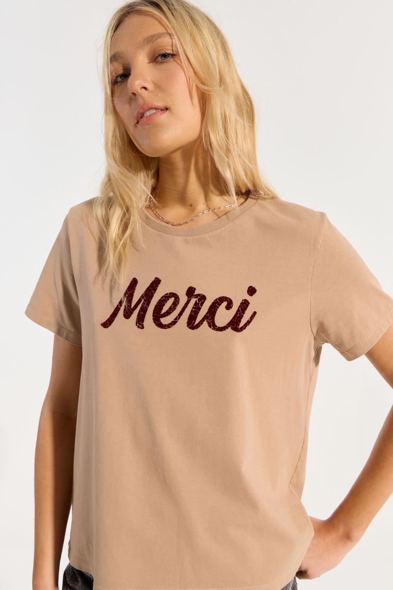 REMERA MERCI