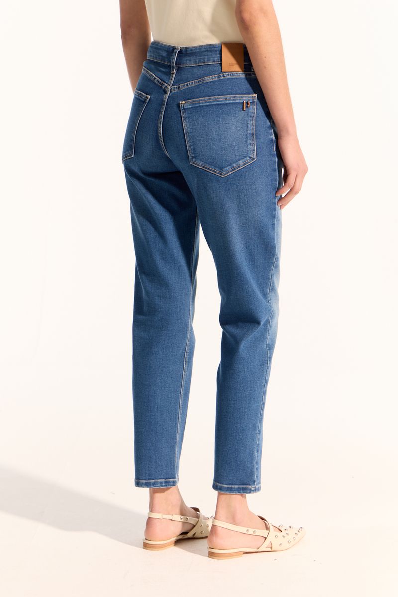 JEAN SLIM OHNEST ADELA