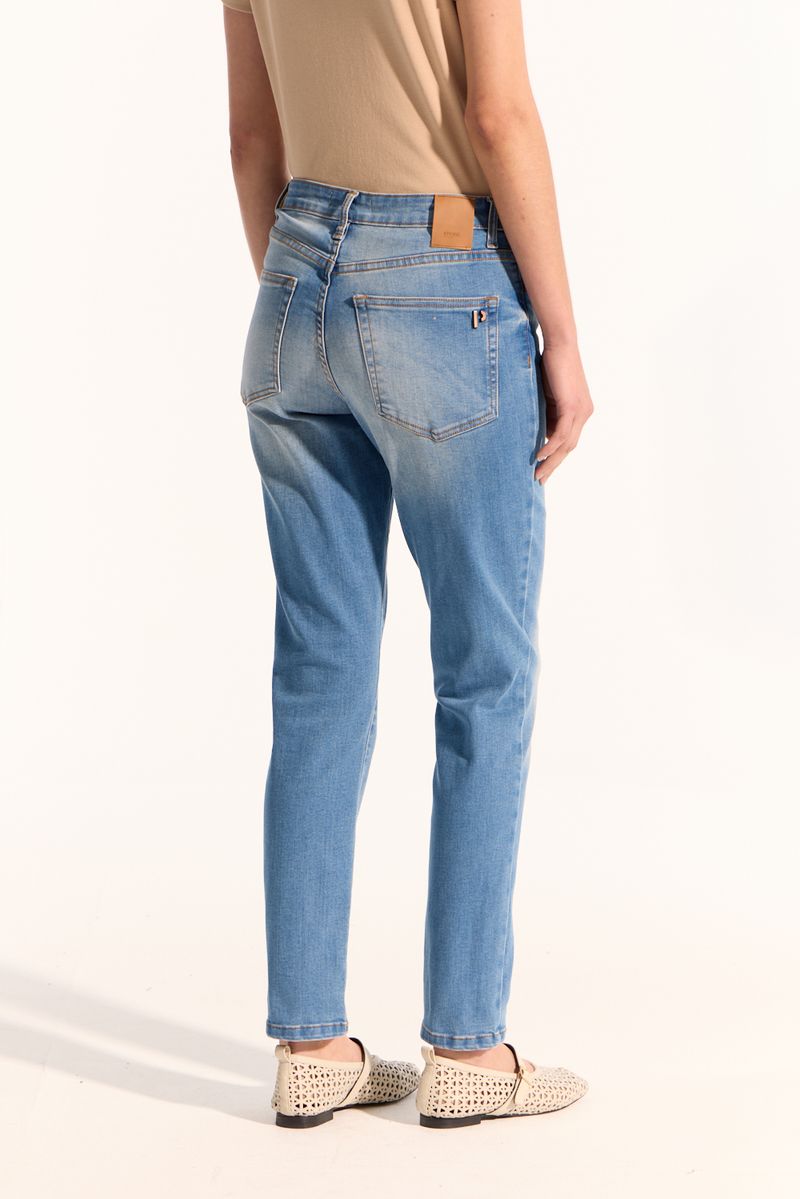 JEAN SLIM ADELA OHNEST