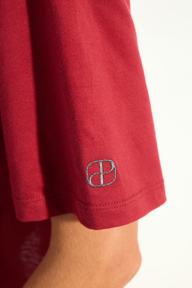 REMERA OVER LOGO